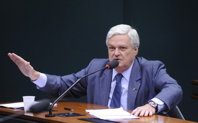 Deputado José Mentor (PT-SP) durante audiência na Câmara 